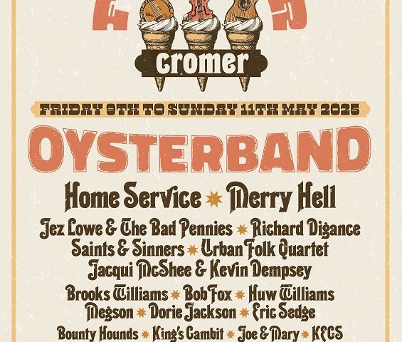 Folk on the Pier Cromer 2025